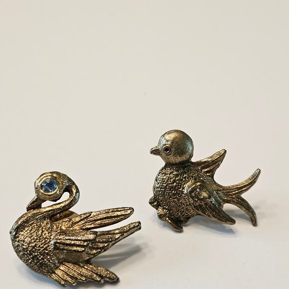 Vintage Bird Pair: Gold Toned Swan with Green Eye and Pheasant in Flight - Picture 7 of 16